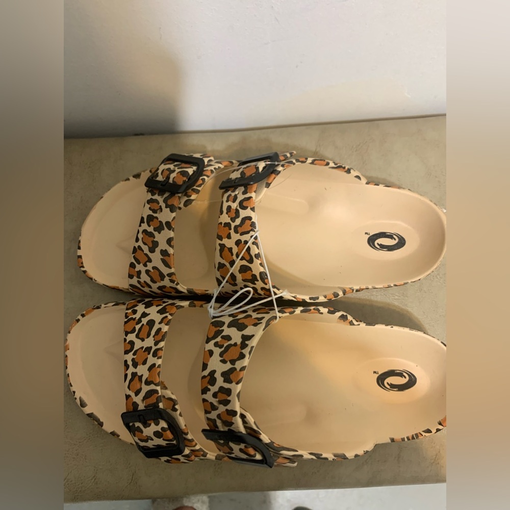 Leopard Sandles